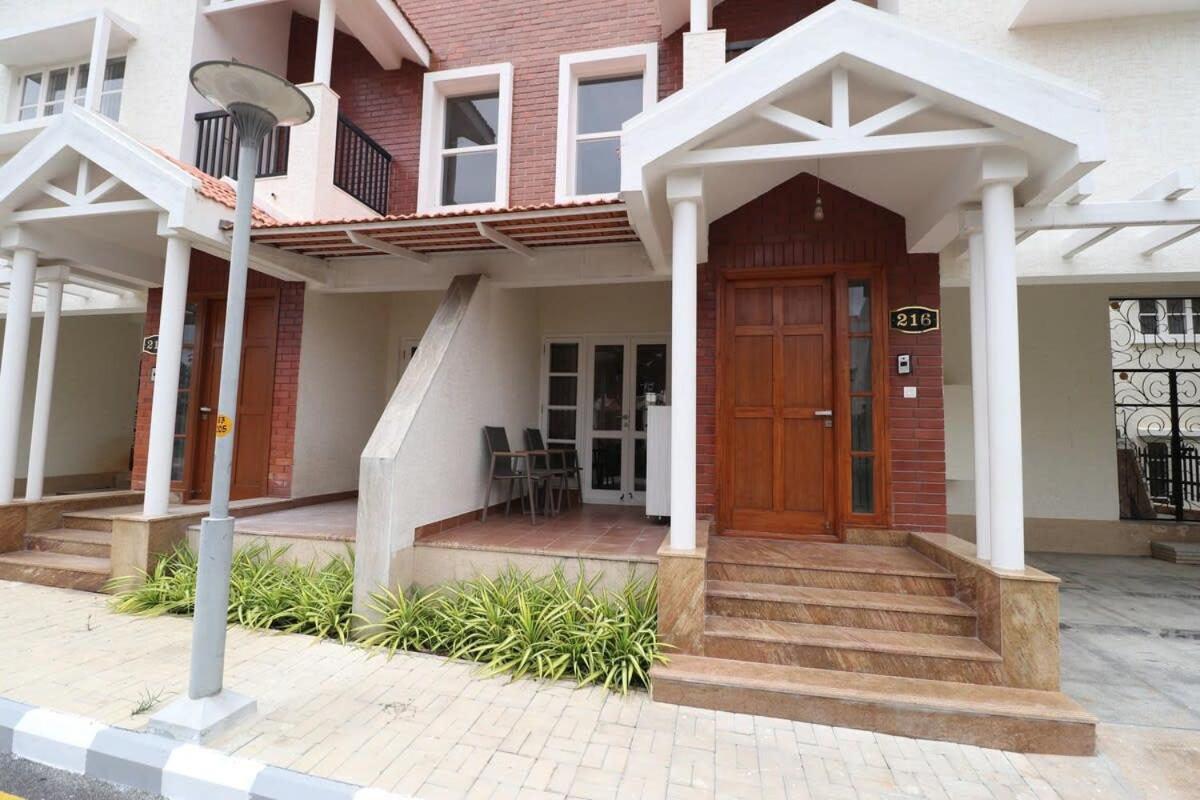 Welcome To Serenity-Luxury Villa At Prestige Augusta Golf Village Bangalore Eksteriør billede